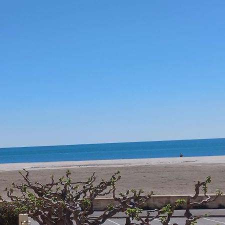 Superbe Appartement Avec Vue Sur Le Port Et Plage Saint-Pierre-la-Mer (Aude) Exterior foto