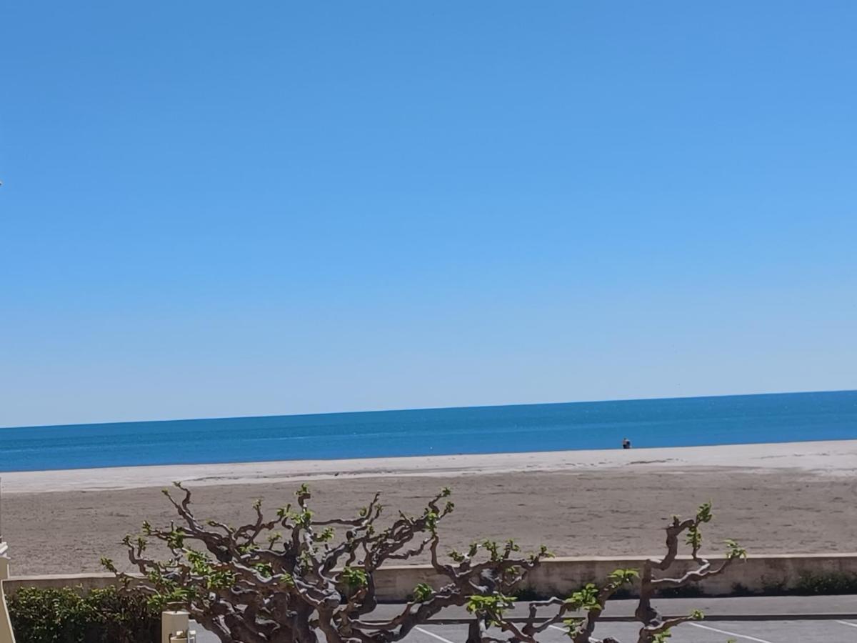 Superbe Appartement Avec Vue Sur Le Port Et Plage Saint-Pierre-la-Mer (Aude) Exterior foto